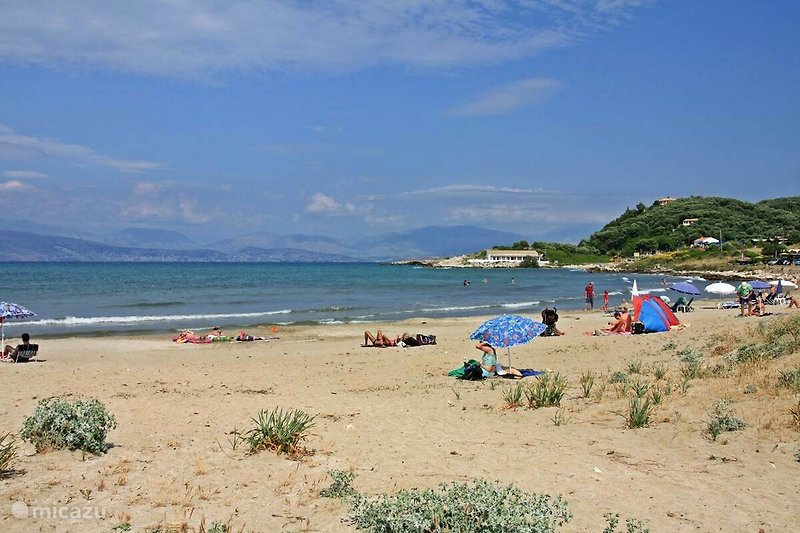 Der Strand von Agios Spiridon