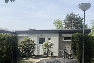 : Nieuw verbouwd modern huisje met alle gemakken.