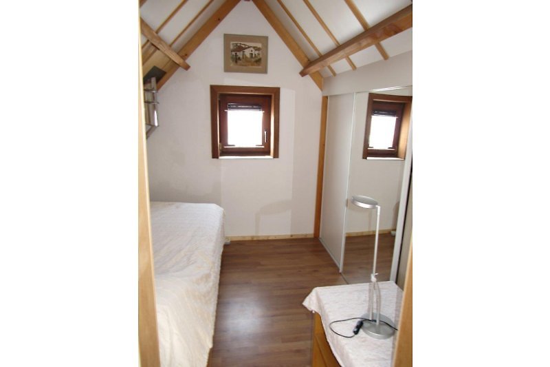 Kleines Schlafzimmer Bett 140 x 200