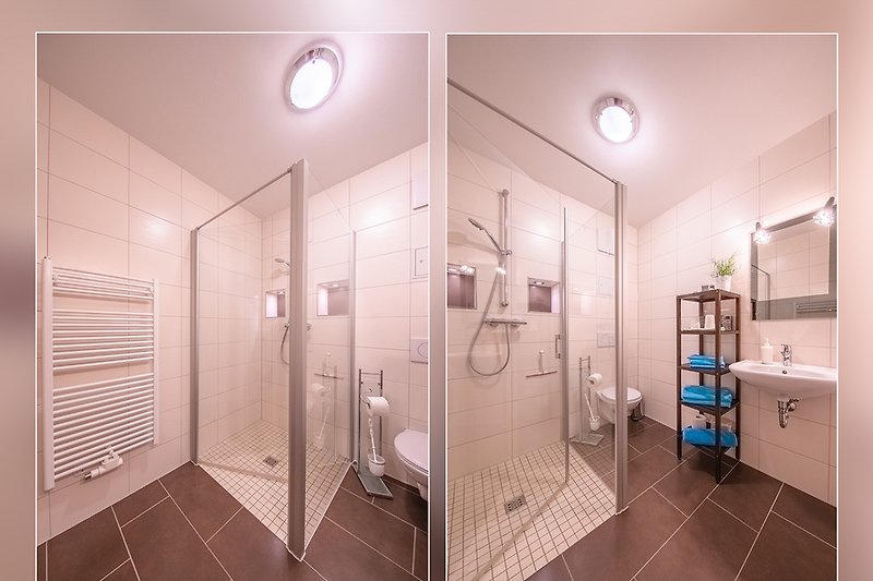 Modernes Bad mit ebenerdiger Dusche 1x1 Meter