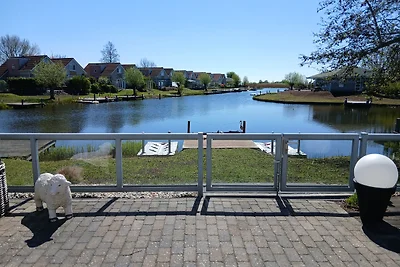 Villa Sonnenschein ,eingezäunt