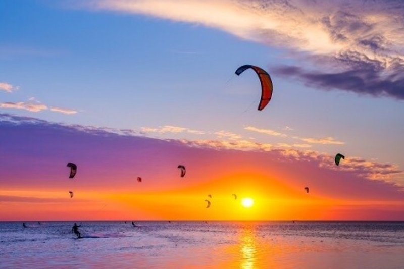 Kite surfing Zandvoort