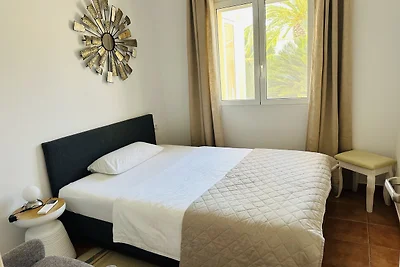 Ugodna kuća u nizu u Denia