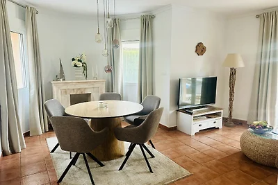 Ugodna kuća u nizu u Denia