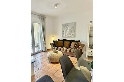 Villa mit Pool 500 m vom Sandstrand