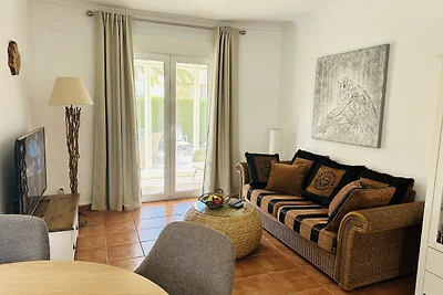 Ugodna kuća u nizu u Denia