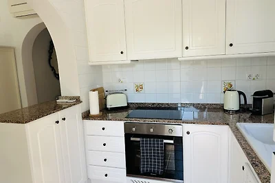 Ugodna kuća u nizu u Denia