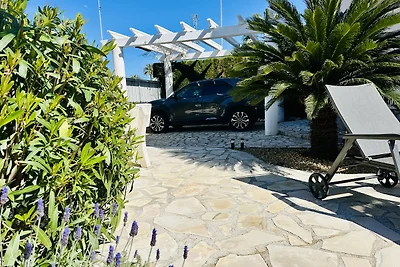 Ugodna kuća u nizu u Denia