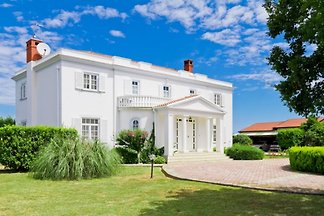 Villa La Madonnina - Haloistra.com