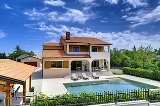 Villa Ann - Haloistra.com