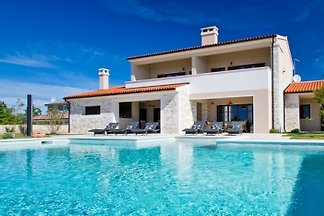 Villa Vesna - Haloistra.com