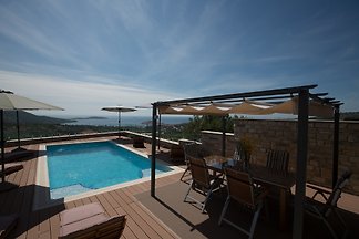 SK15 Villa Bella