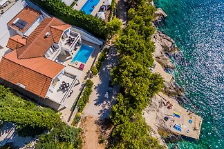 SK16 Villa Vesna
