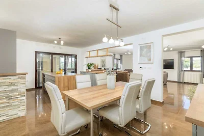 Charmante 6-SZ-Villa für 12 Personen mit Pool...