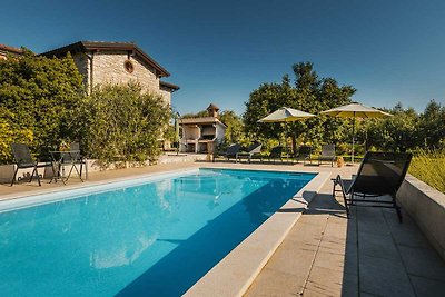 Affascinante casa Castelo con piscina