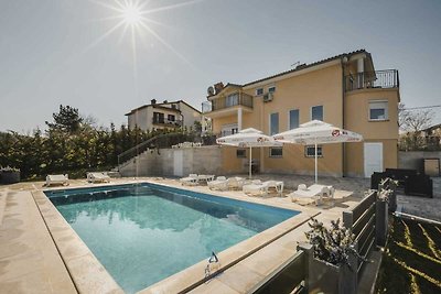 Villa Vale con piscina riscaldata