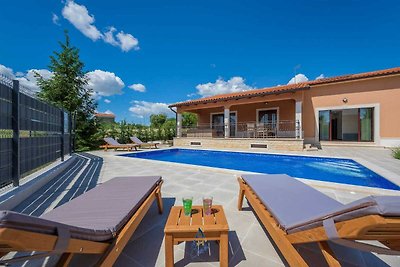 Villa con piscina e wellness, privacy...