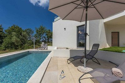 Villa mit privatem Pool und Blick auf die...