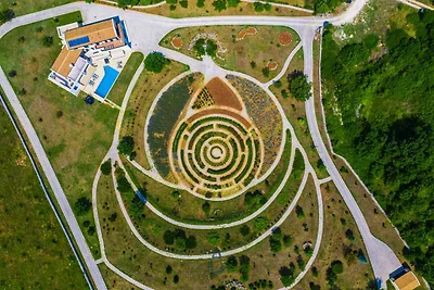 Moderne villa met 5 slaapkamers voor 10+1 per...