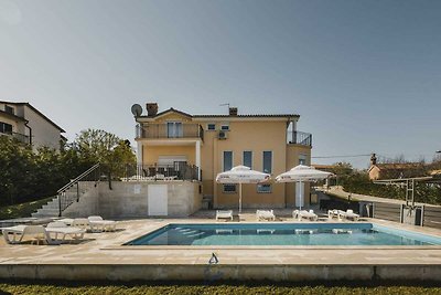 Villa Vale mit beheiztem Pool