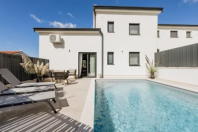 Affascinante nuova villa con 3 camere da lett...