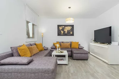 3 Schlafzimmer Villa mit privatem Pool, Whirl...