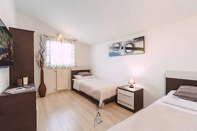 Wunderschöne 5-SZ-Villa mit privatem beheizba...