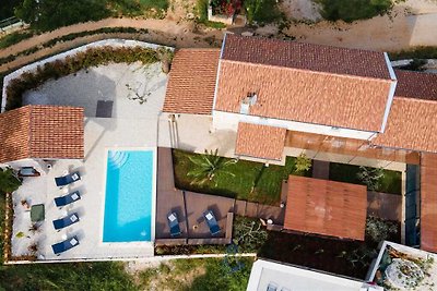 3 BD villa with heated pool and specious...