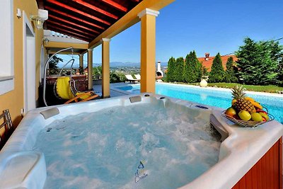 Tolle Villa mit Pool über Opatija !!!