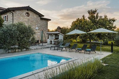 Affascinante casa Castelo con piscina