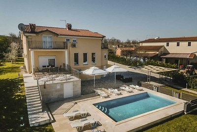 Villa Vale con piscina riscaldata