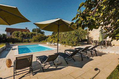 Affascinante casa Castelo con piscina