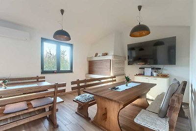 Aantrekkelijke moderne villa met 4 slaapkamer...