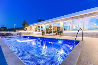 Villa Grand View