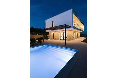 Villa Carrera - villa moderna per 10 ospiti c...