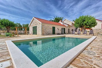 Ferienhaus Oliva - mit privatem Pool und 10 m...