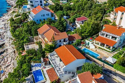 Ferienhaus Ariana - schönes Ferienhaus mit Po...