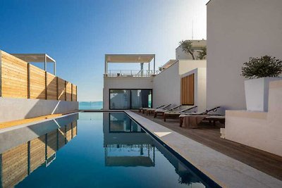 Villa Safira - modern villa with heated pool,...