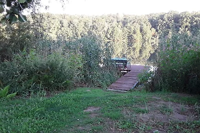 La dacia di Harnekop sul lago del castello