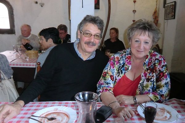 Frau G. Schöller Frau G. Schöller
