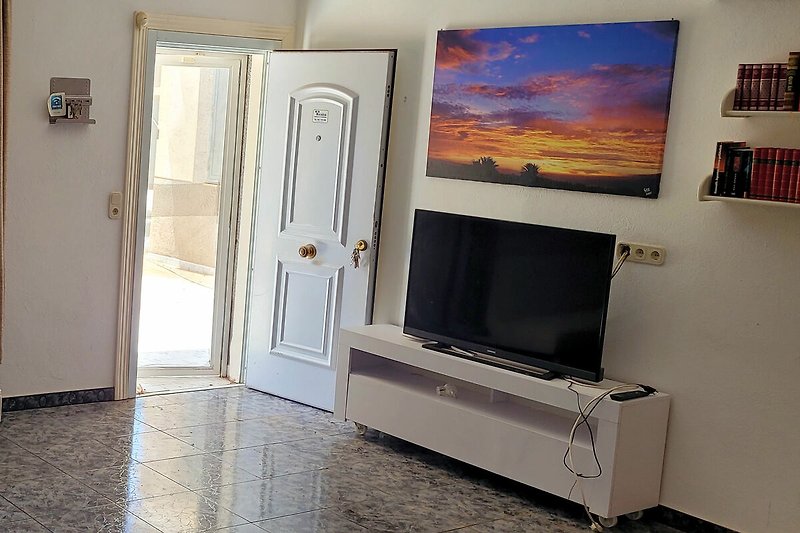 Großer Fernseher im Wohnzimmer