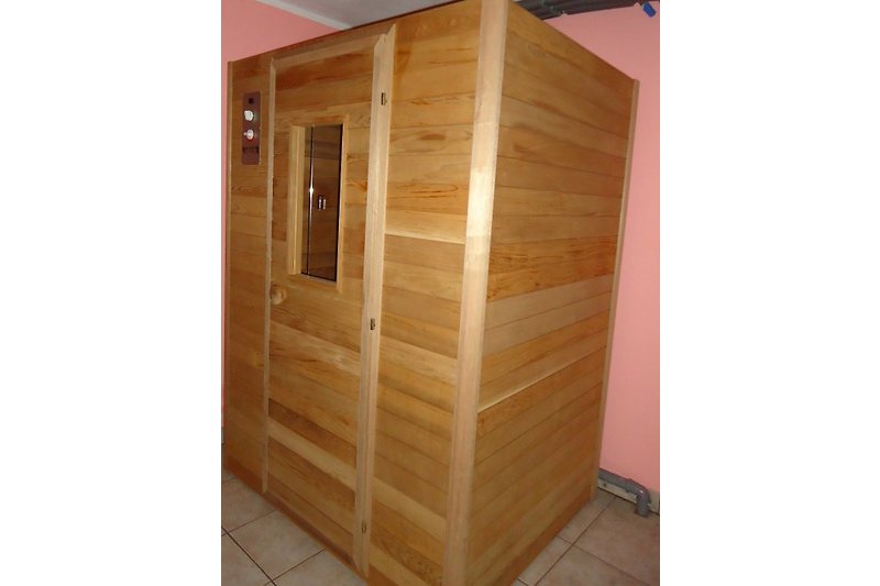 Infracrvena sauna za dvije osobe