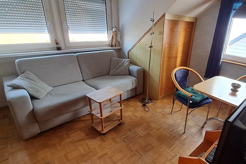 Wohnzimmer mit Schlafcouch