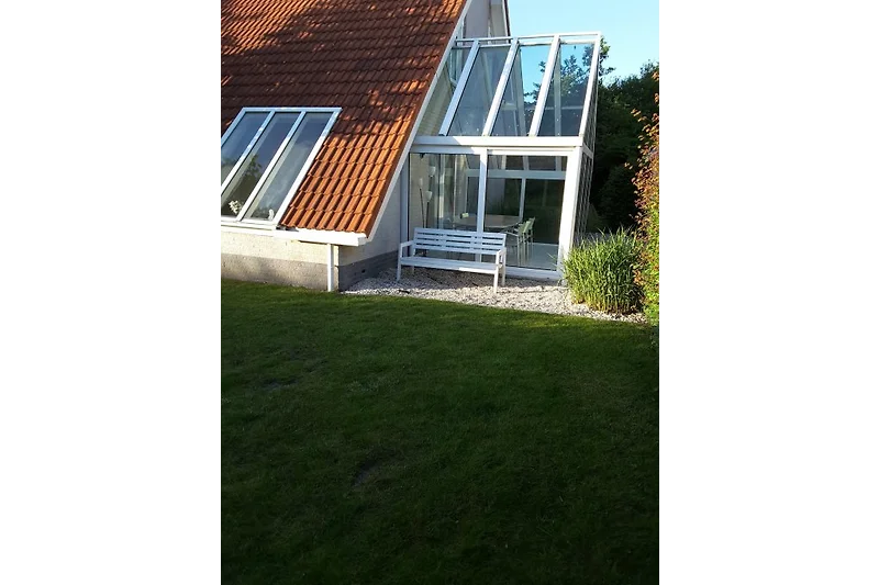 Das Haus mit sonnige Wintergarten mit offenen  Türen