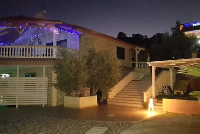 Villa u. Appartment,Pool, Meerblick