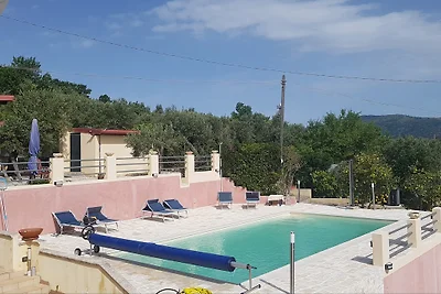 Villa u. Appartment,Pool, Meerblick