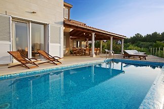 Villa Gumonca