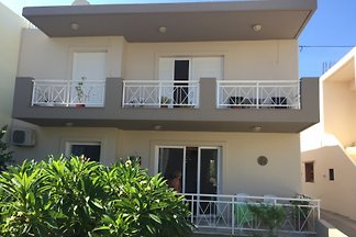 Vakantie-appartement in Adelianos Kampos