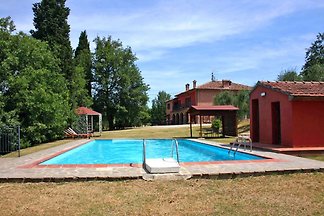 Lucignano 870 con piscina