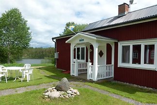 HUS GÄRDSJÖN